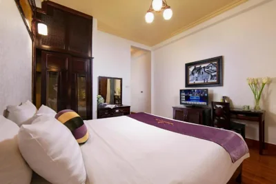 豪华特大床客房 — impressive boutique hotel